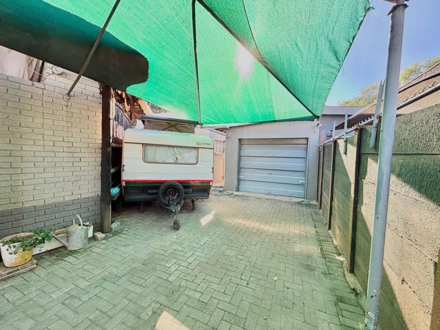 3 Bedroom Property for Sale in Geelhoutpark North West